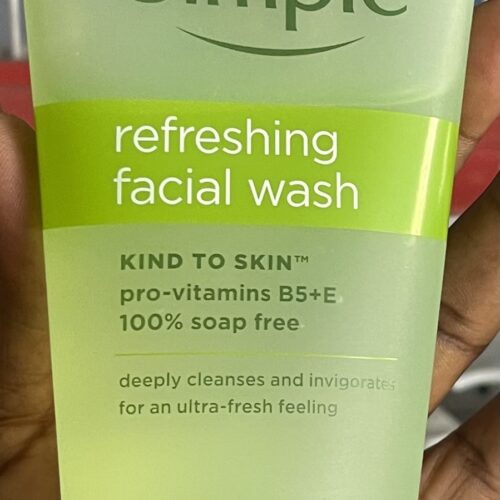 SIMPLE REFRESHING FACIAL WASH