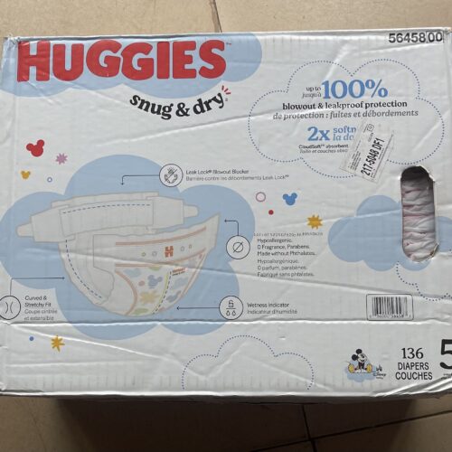 HUGGIES SIZE 5&6 DIAPERS SNUG &DRY